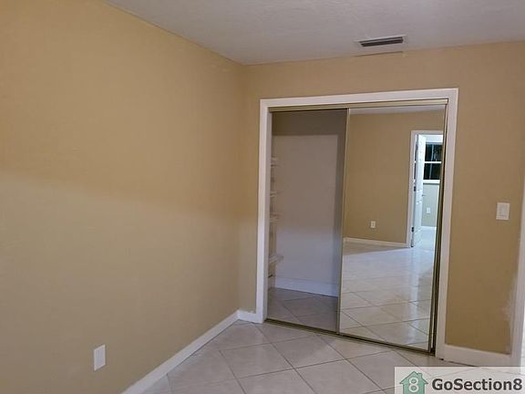 4th image of 936 SW 16th St
