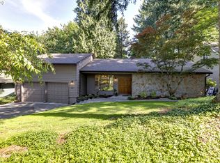 1601 Ash St, Lake Oswego, OR 97034
