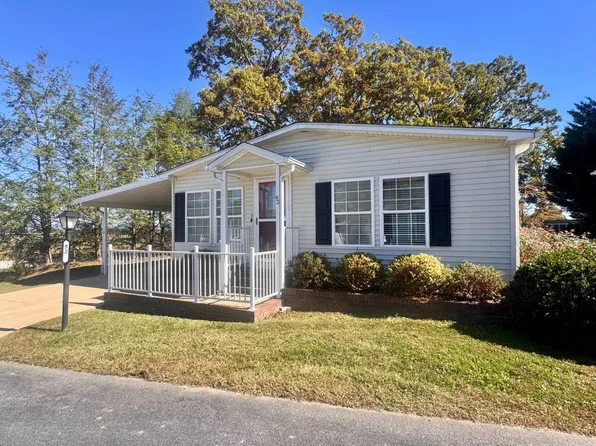 52 Double Oak Ct, Mills River, NC 28759