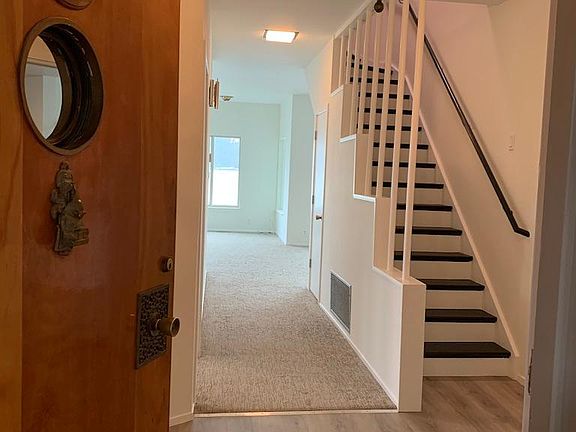 2nd image of 2090 Paradise Dr APT A