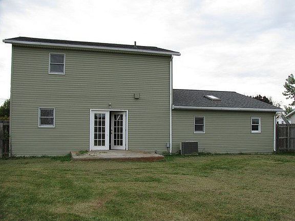3rd image of 1056 Underwood Dr S