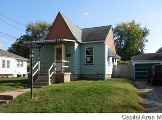 318 Charles St, Pekin, IL