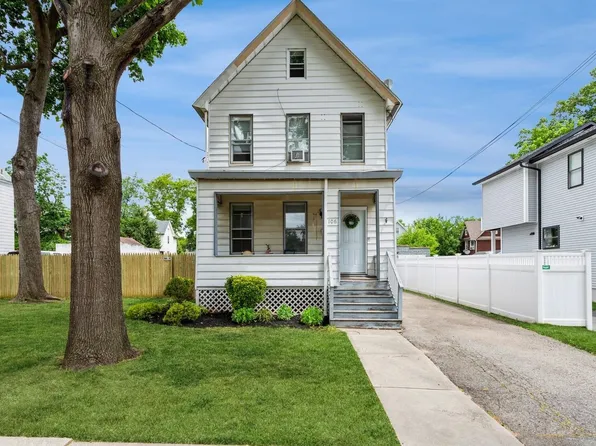 106 Brinkerhoff St, Ridgefield Park, NJ 07660