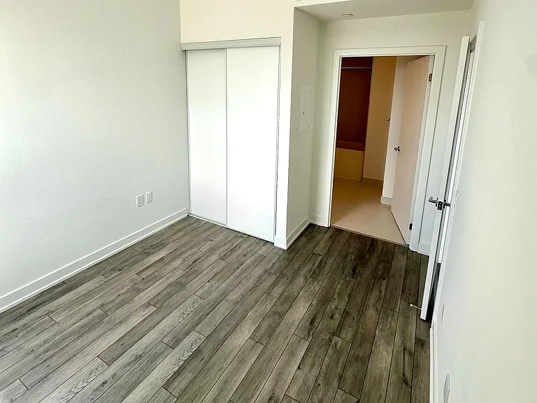 1005 Dundas St E #624 — Photo 10