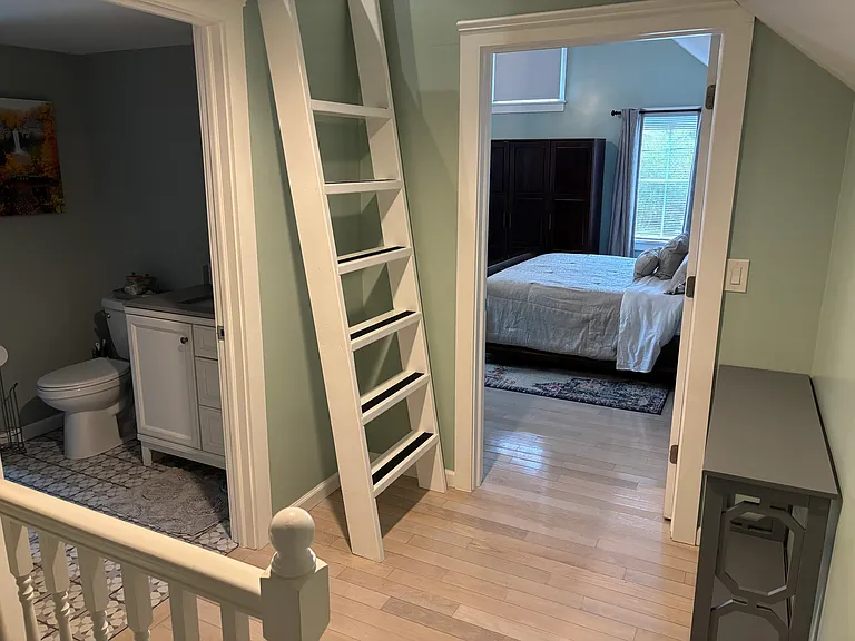 339 S Geneva St — Photo 5
