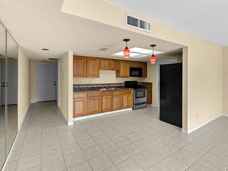 3663 Nasa Pkwy #403 — Photo 10