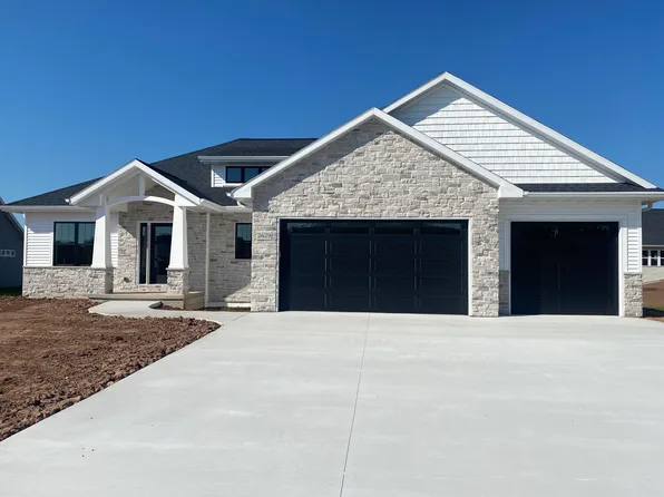 2429 Adrienne Ct, De Pere, WI 54115
