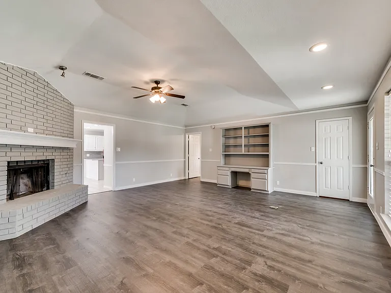 406 Dogwood Trl — Photo 6