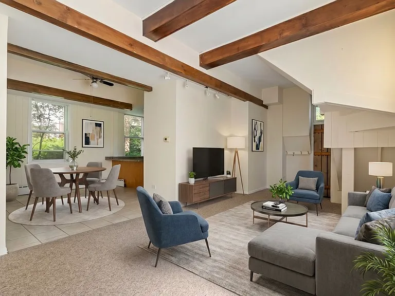 1235 Ridge Ave #1235.5 — Photo 3