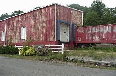 3rd image of 3672 Silliman St