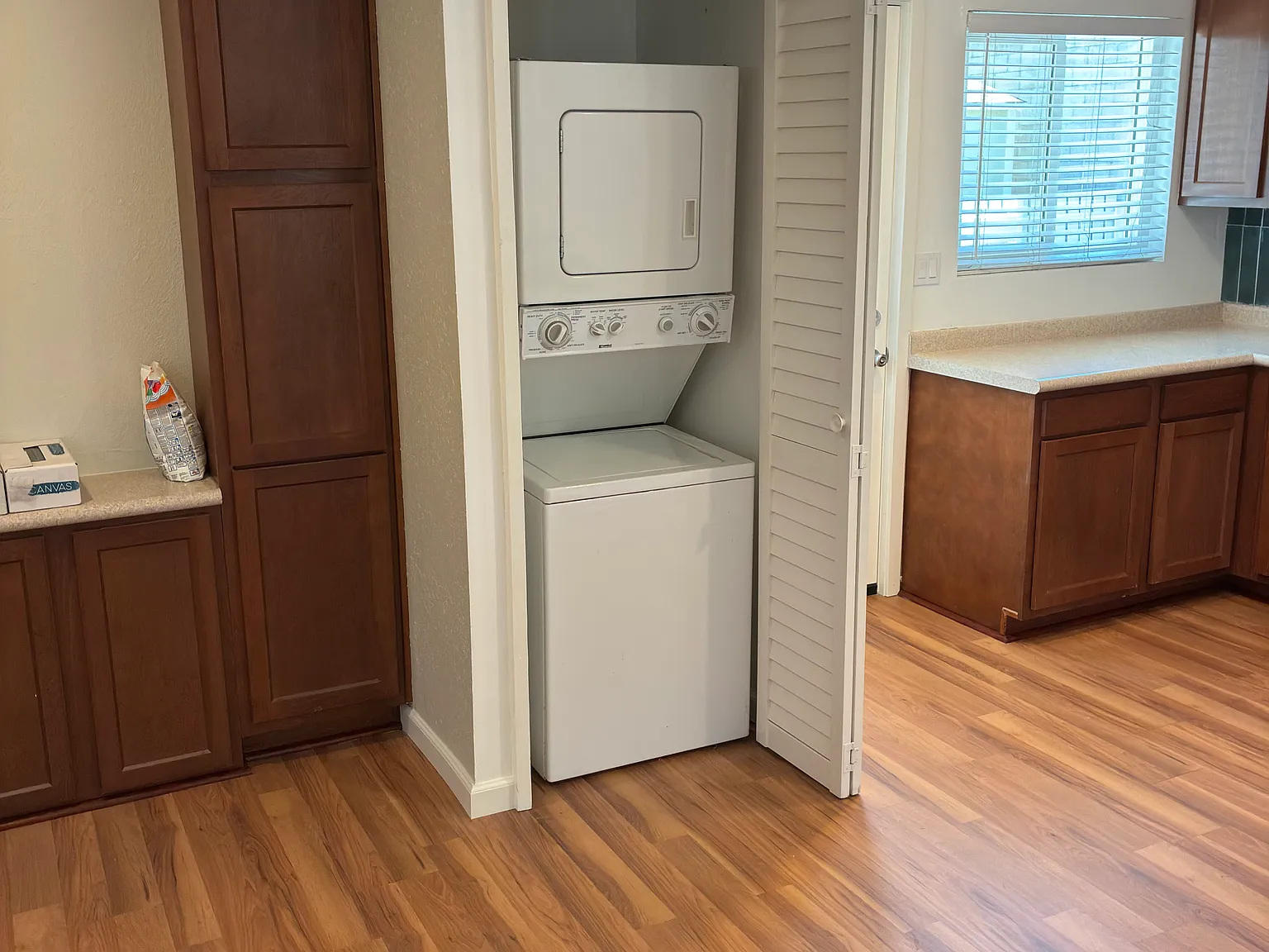 2 bed, 1000 sqft, $2,650 — Photo 4