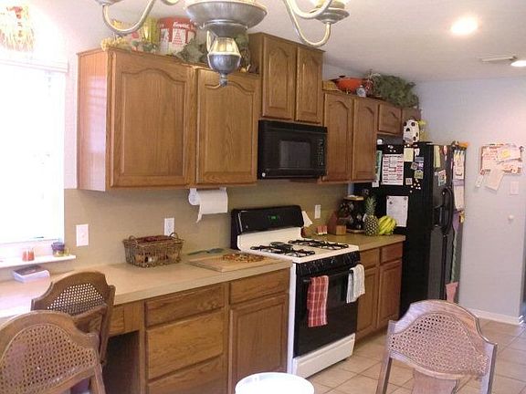 4th image of 600 Cave Springs Dr