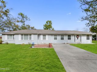 633 Keller St, Bay Saint Louis, MS 39520