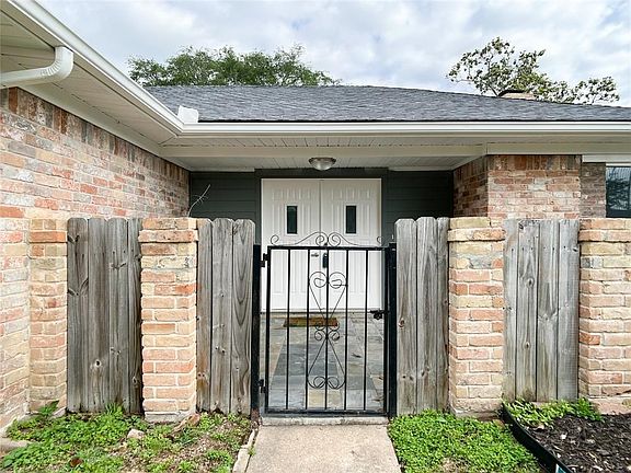 2nd image of 22102 Woodrose Dr