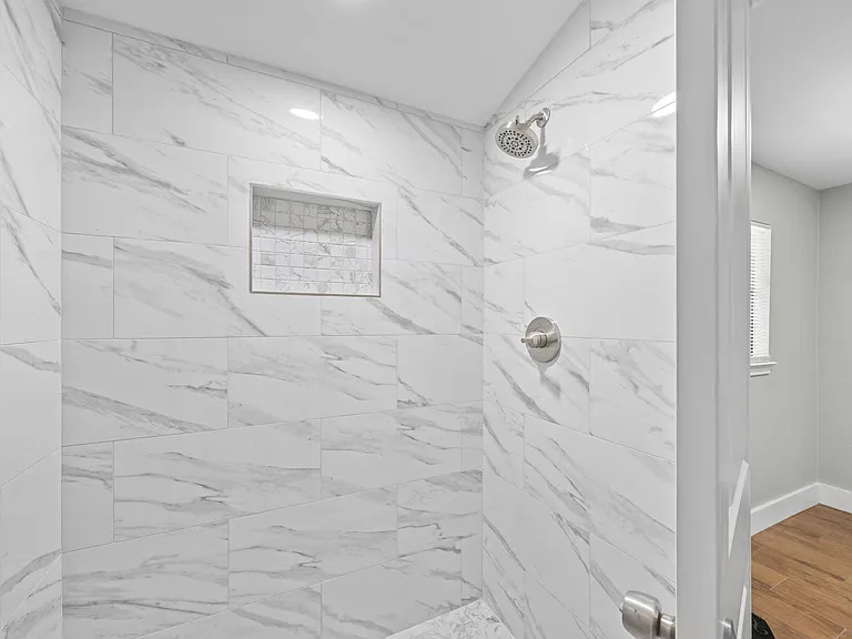 3916 Kennon St — Photo 16