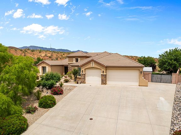 2nd image of 3089 E Autumn Rose Dr