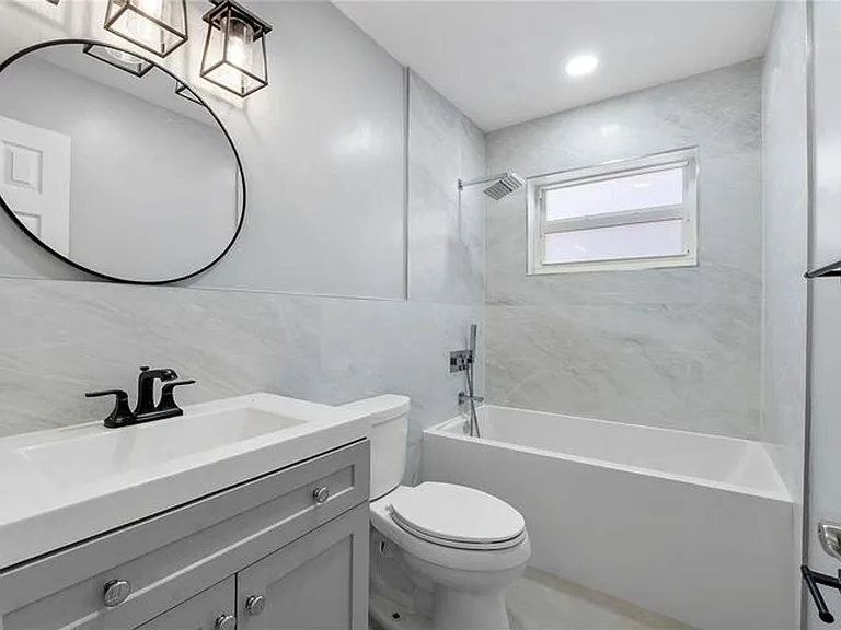 5820 NW 56th Pl — Photo 13