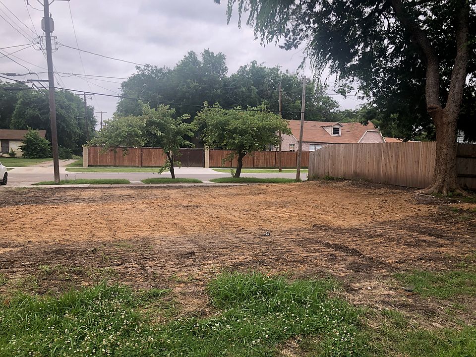 2nd image of 1540 E 8th St