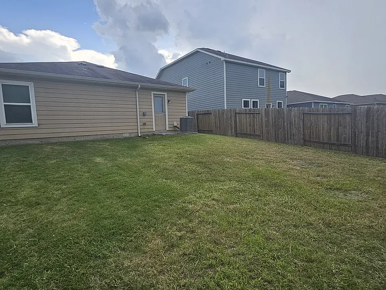 24053 Wilde Dr — Photo 21