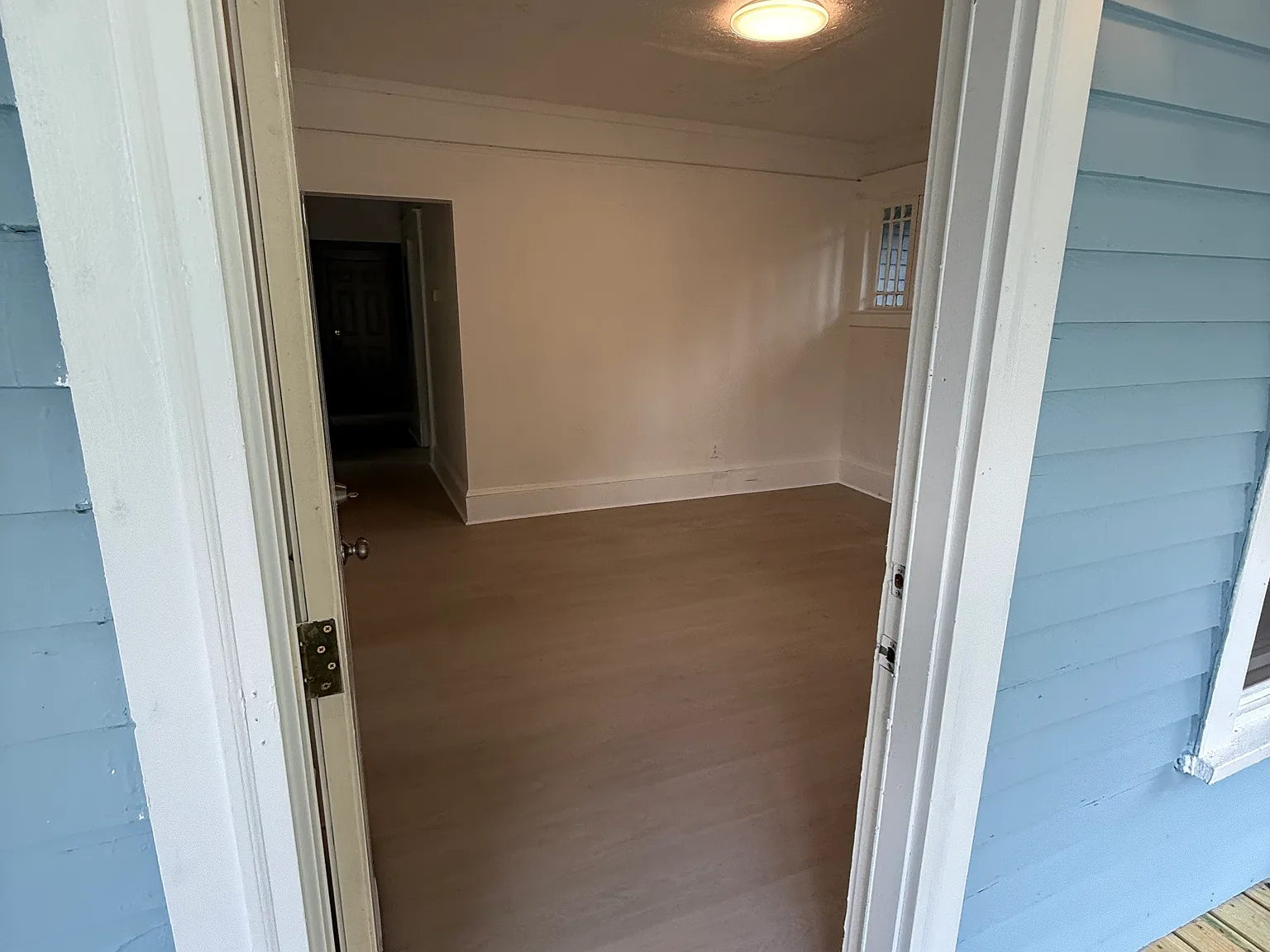 3 bed, 1015 sqft, $1,575 — Photo 2