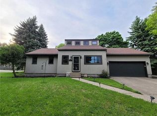 1954 W 23rd St, Erie, PA 16502