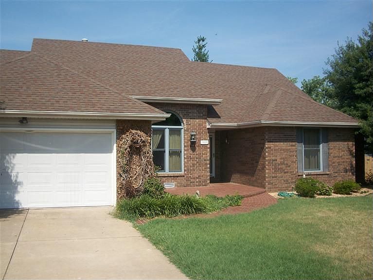3859 N Pickwick Ave, Springfield, MO 65803 Zillow