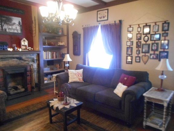 4th image of 510 W Broadway St