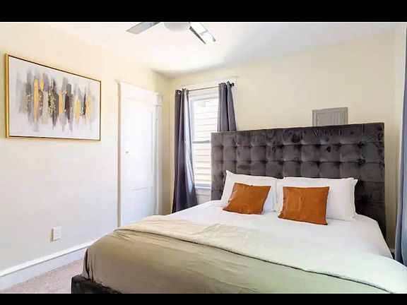King Bed with Tufted Wall