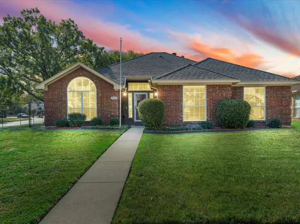 602 Amesbury Dr, Mesquite, TX 75150