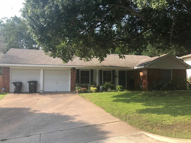 3412 Martin Lydon Avenue — Photo 1