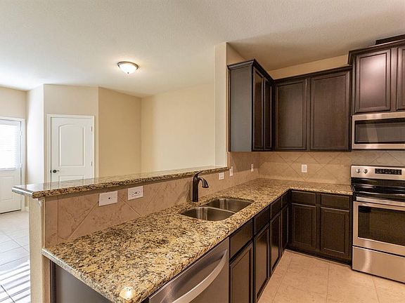 2nd image of 305 Driftwood Grove Ln