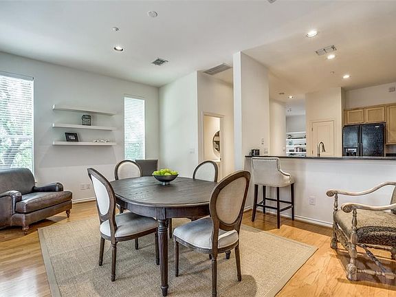 5th image of 4307 McKinney Ave APT 7