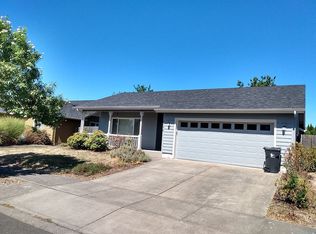 1439 Adelman Loop, Eugene, OR 97402