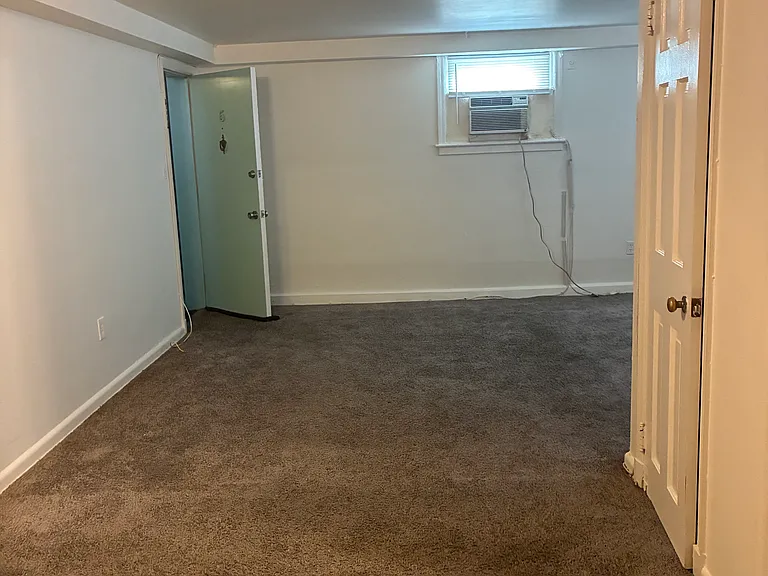 8514 Glenview Ave #5 — Photo 3