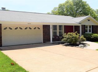 8856 S Laclede Station Rd, Saint Louis, MO 63123