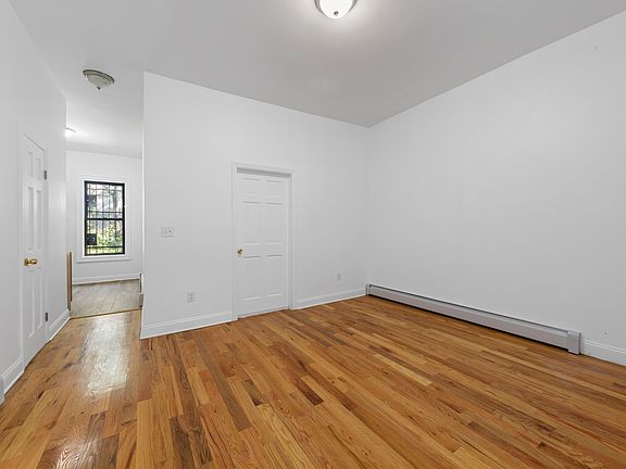 4th image of 1587 Lincoln Pl APT 3