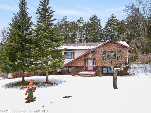 11 Kazmierski Ln, Scott Township, PA 18447