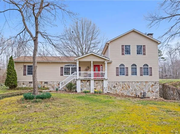 471 Lanier Dr, Lexington, NC 27295