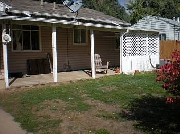 4th image of 880 S Shoshone St