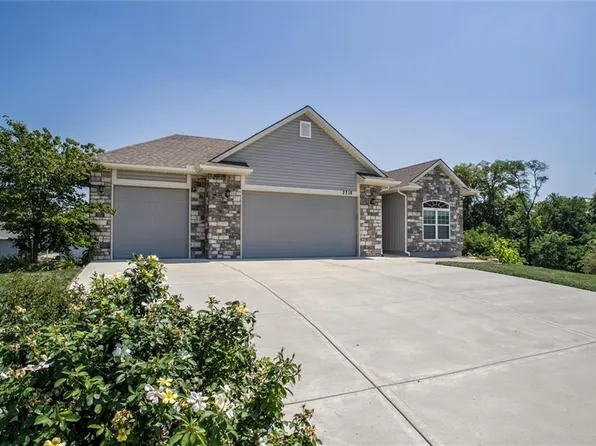 3718 96th Ct, Kansas City, MO 64154