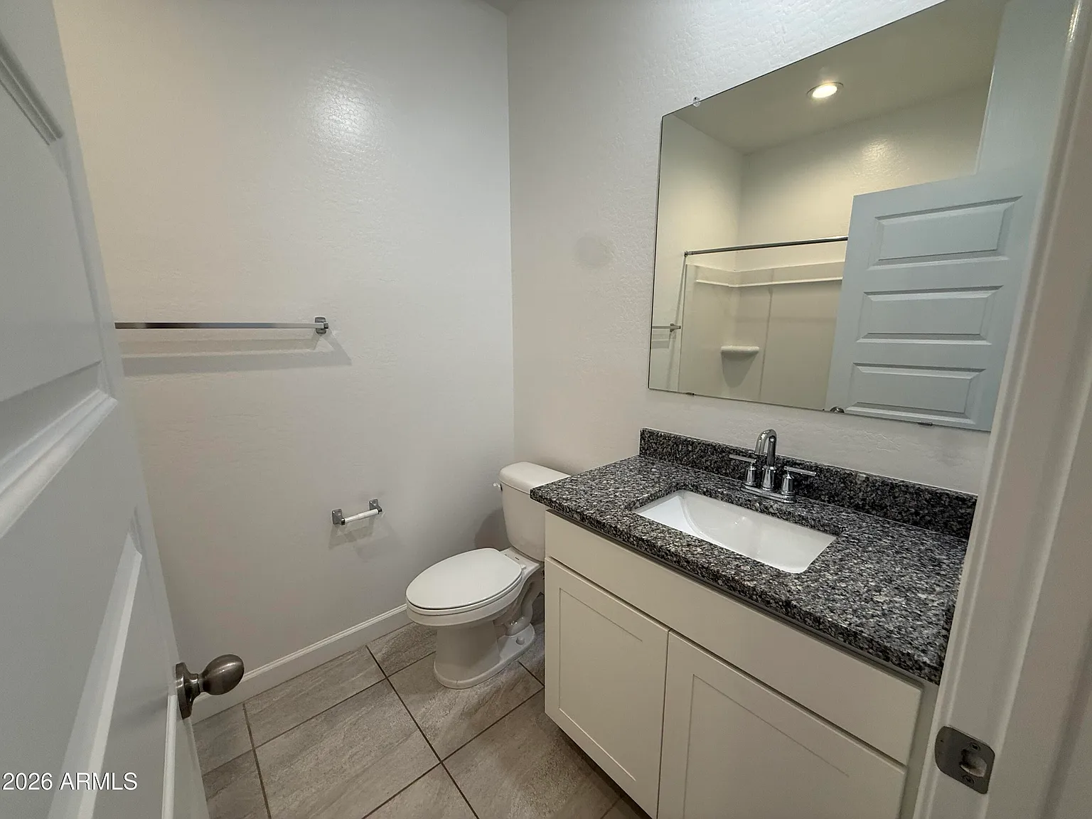 4 bed, 2.0 bath, 1701 sqft, $2,395 — Photo 4