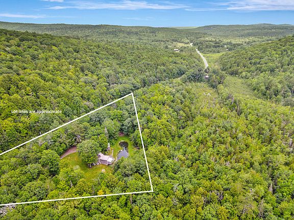 3rd image of 1542 N Mountain Valley Highway