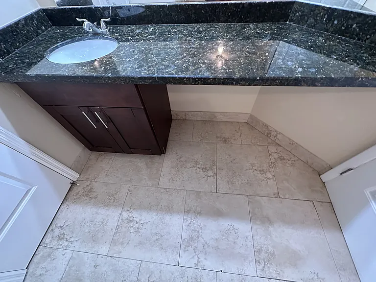 2811 N Oakland Forest Dr #209 — Photo 18