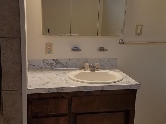 3rd image of 5898 Vista Dr