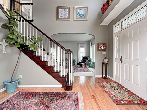 3rd image of 7002 Oakbay Cir