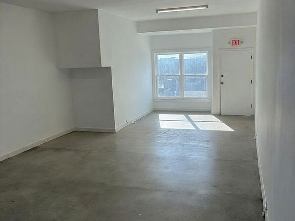 2nd image of 2646 La Cienega Ave #2648