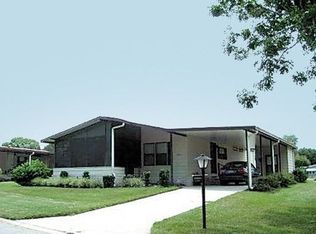 2462 Fairbluff Rd, Zellwood, FL 32798