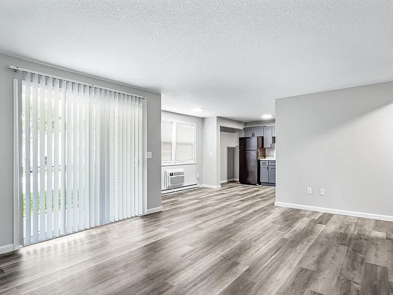 The Meridian Apartments — Photo 60