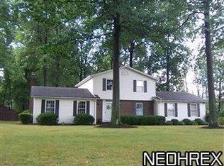 821 Lincoln St, Amherst, OH 44001