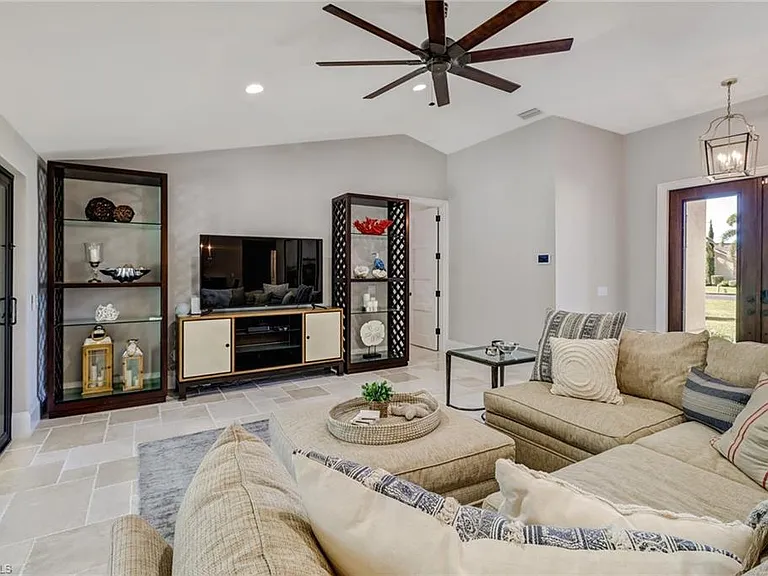28567 Clinton Ln — Photo 5